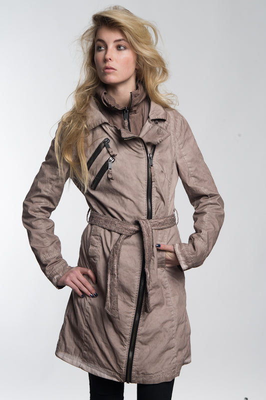 Proud Mantel Georgina rose